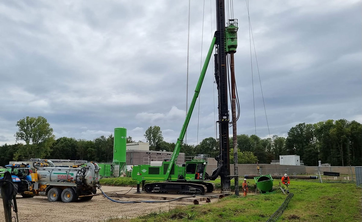 Eerste paal geslagen: de bouw van het nieuwe Waterproductiebedrijf Wouw is gestart!