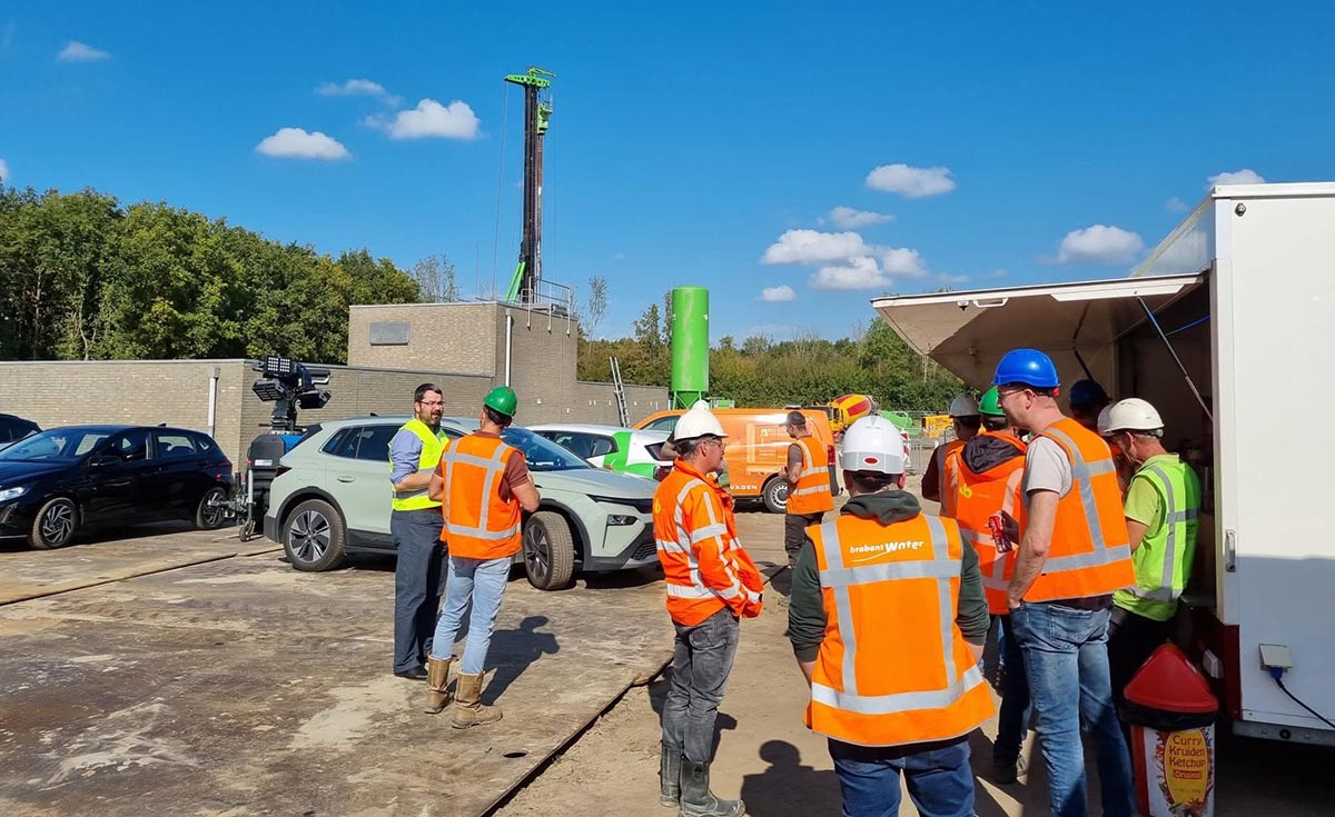 Eerste paal geslagen: de bouw van het nieuwe Waterproductiebedrijf Wouw is gestart!